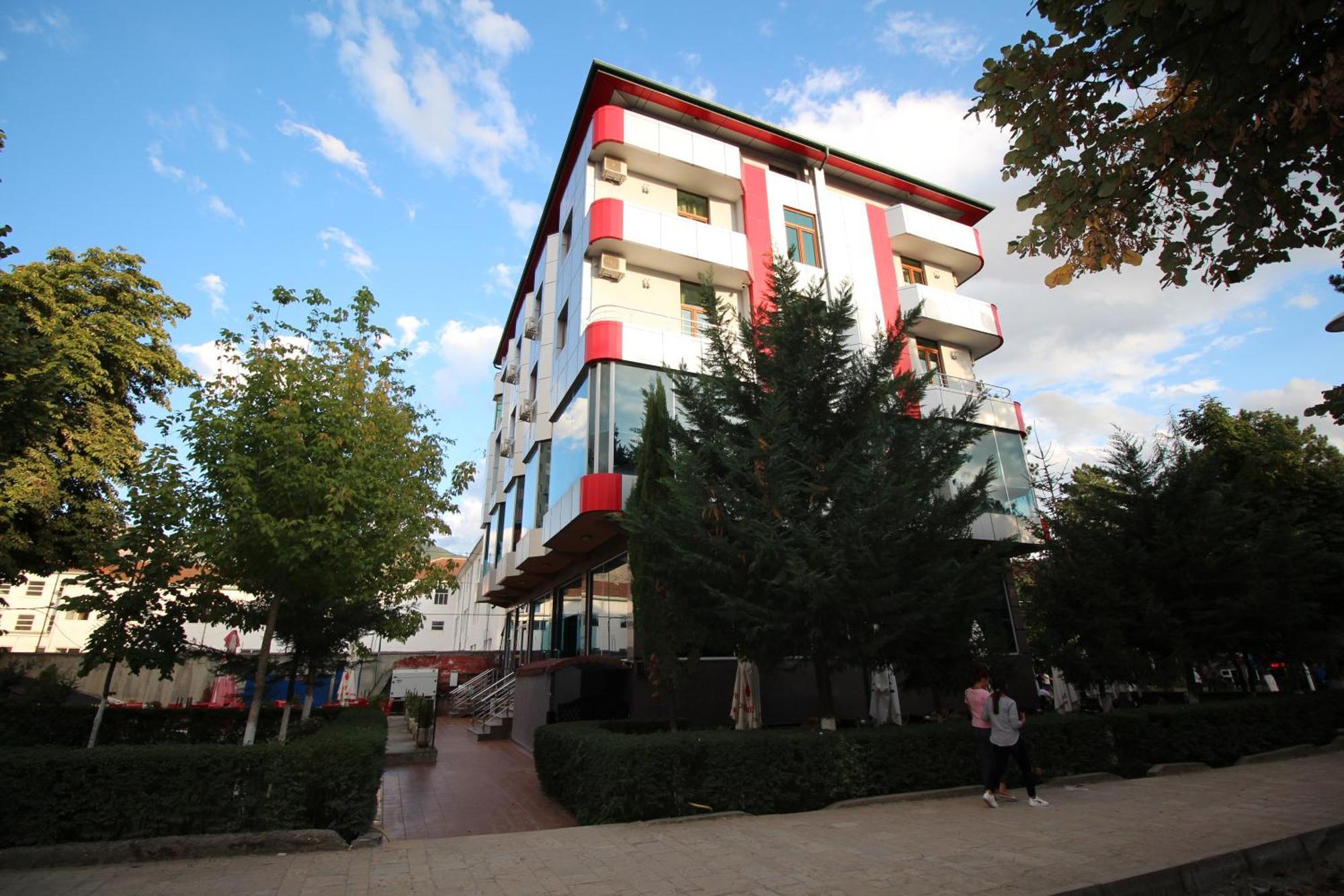 Hotel Piazza Peshkopi Exterior photo