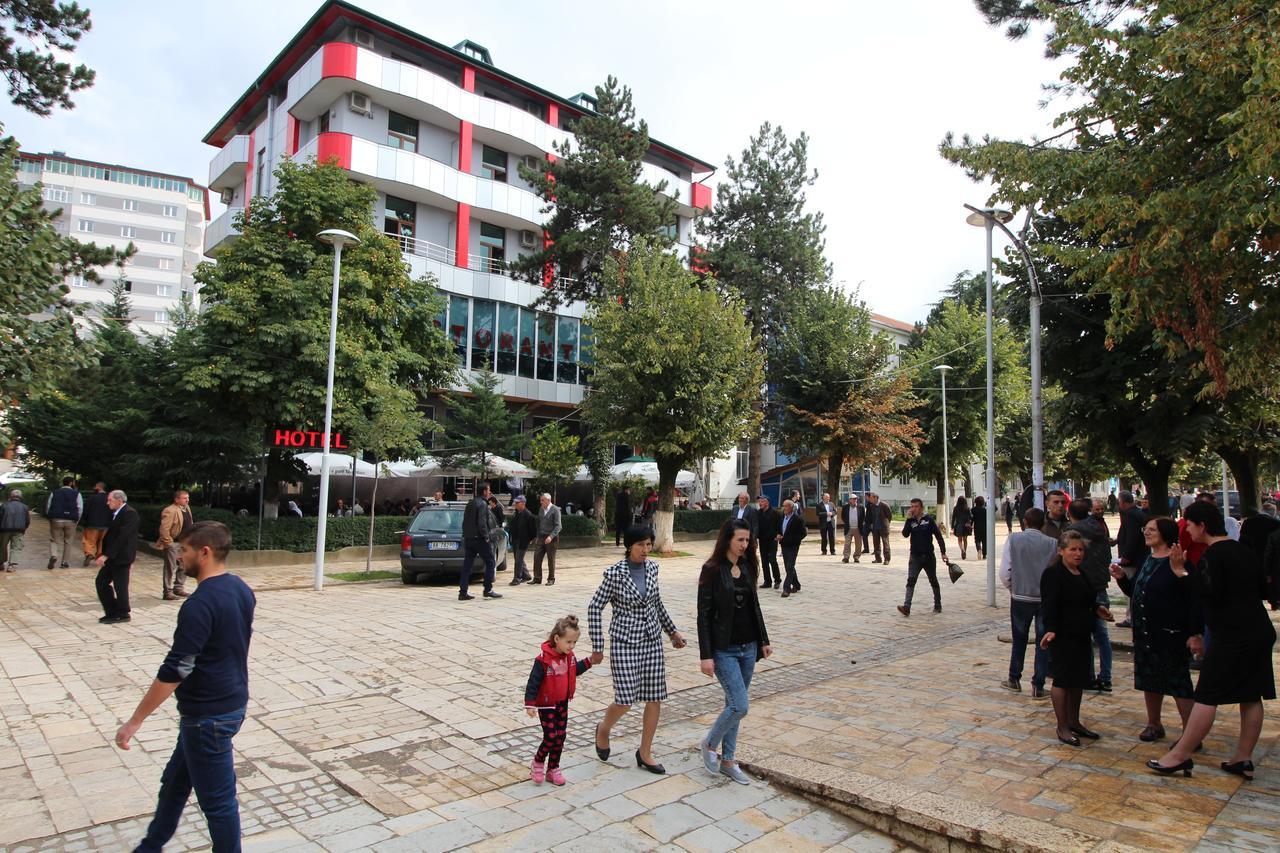 Hotel Piazza Peshkopi Exterior photo