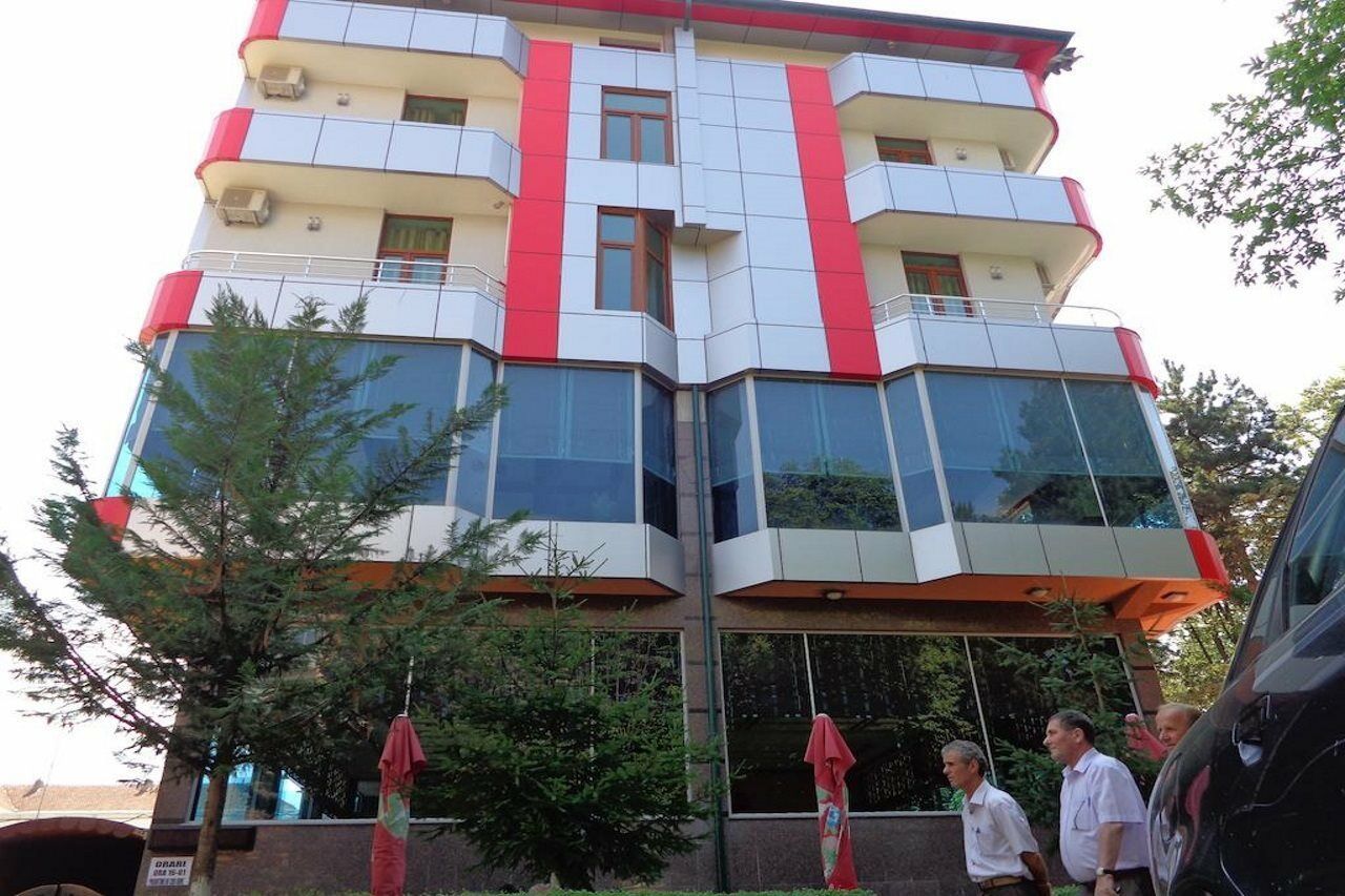 Hotel Piazza Peshkopi Exterior photo